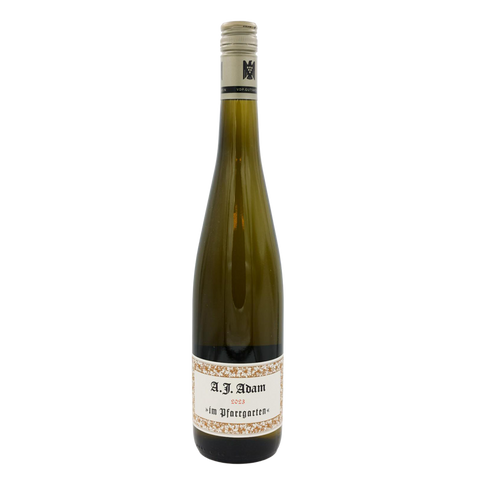 A.J. Adam Im Pfarrgarten Riesling Fienherb 2023